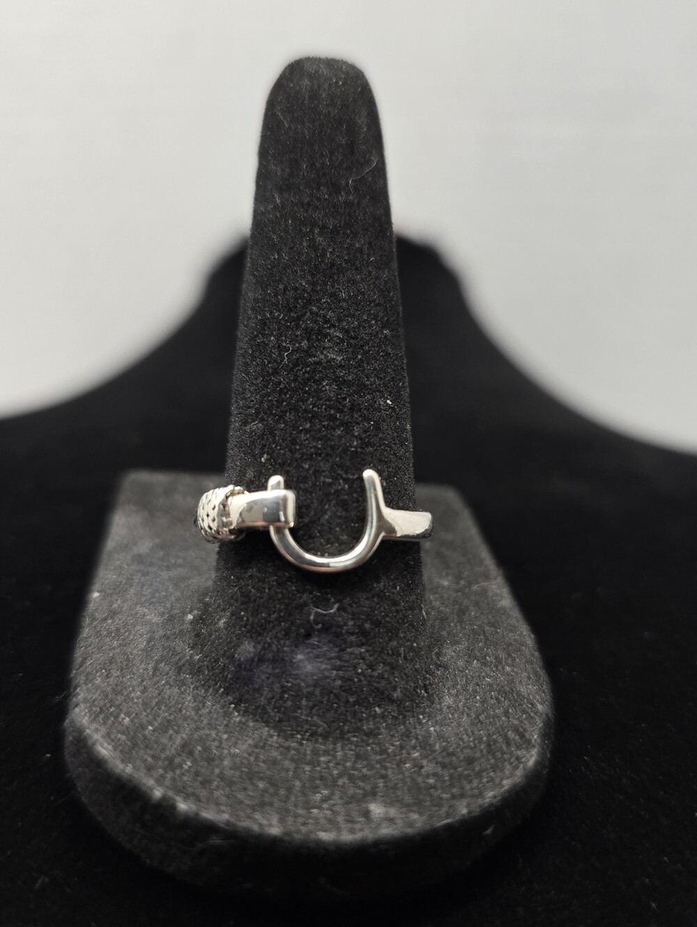 Vintage U-Hook and Eye Sterling Silver Band Ring Size 7.25
